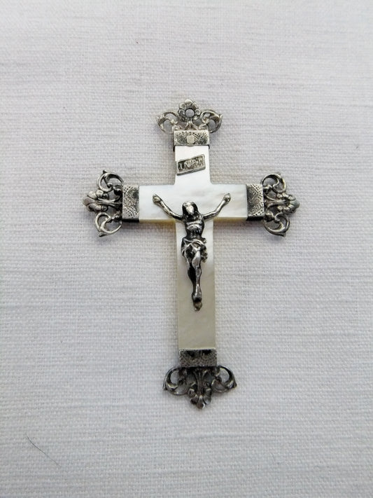 Croix ancienne bijoux pendentif collection Jésus nacre argent