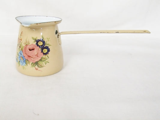 Verseuse tôle émaillée décor de fleur estampille saucière pot à lait