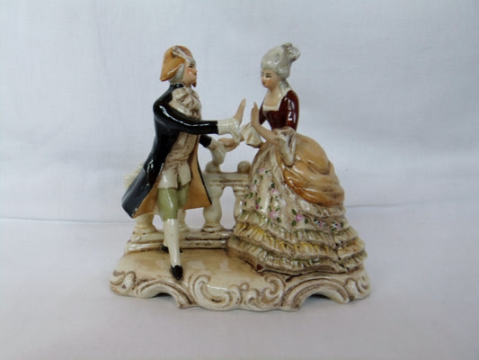 Biscuit polychrome porcelaine Gräfenthal figurine couple galant